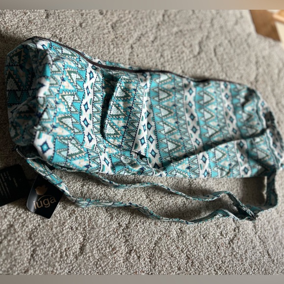 Geometric Patterned Yoga Bag.
New. One zipper pocket,one Velcro flap pocket. - Picture 2 of 6